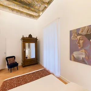 Eleonora Hotel